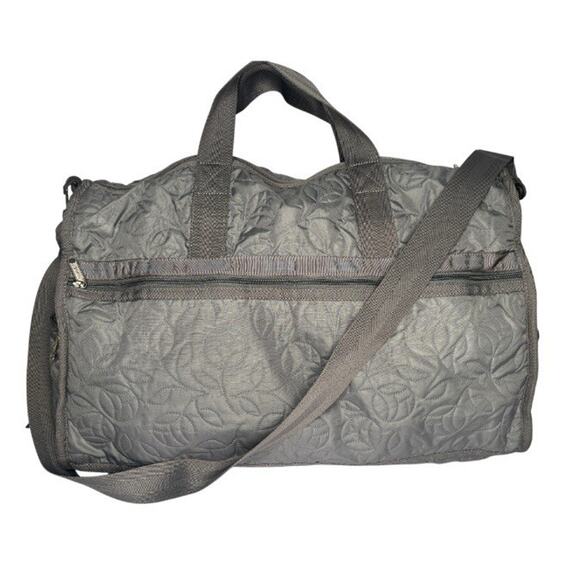 LeSportsac Large Weekender Duffle Travel Carry On Bag Gray Quilted Floral Print - Picture 1 of 16